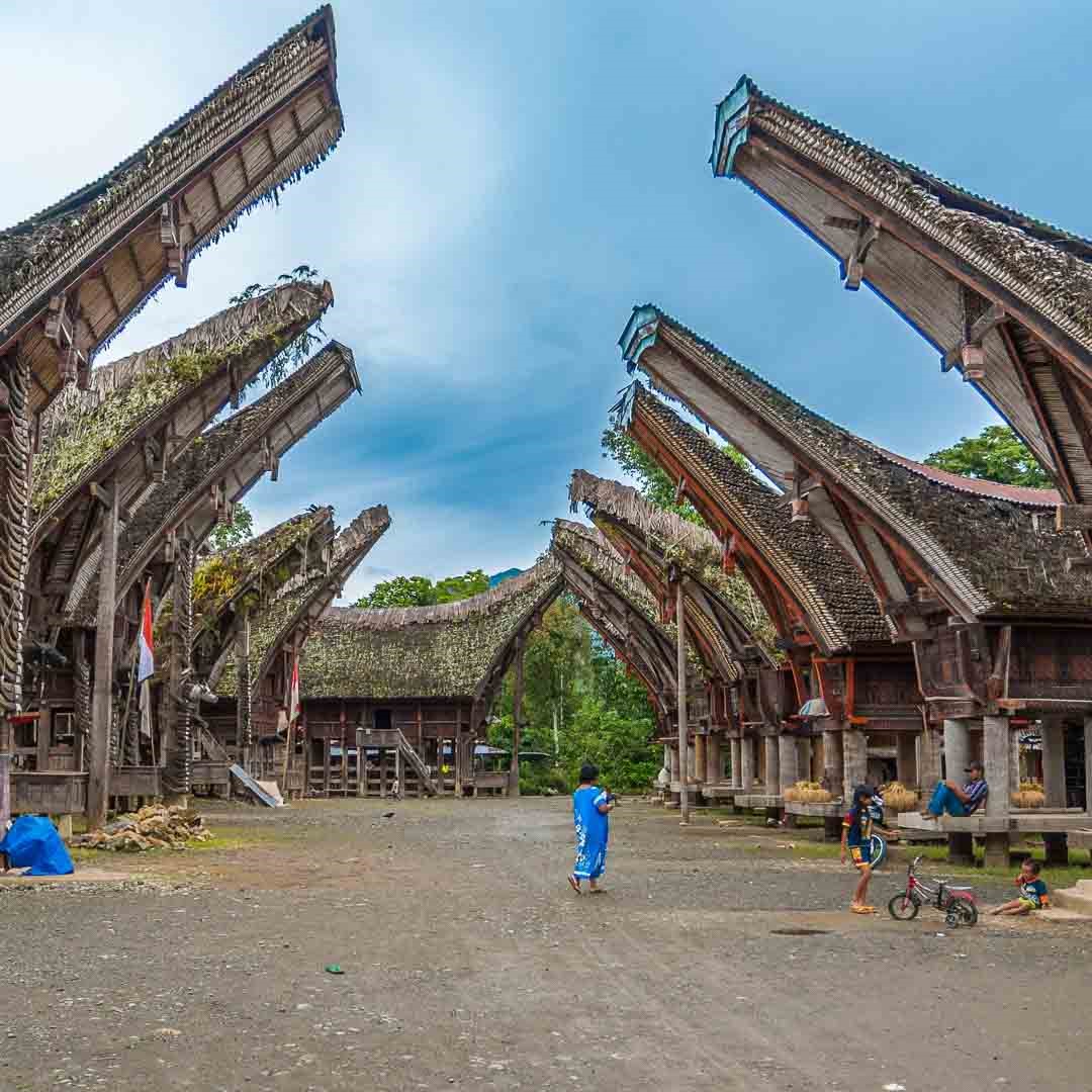 Viaggio in Indonesia: Sulawesi, vacanza con il morto