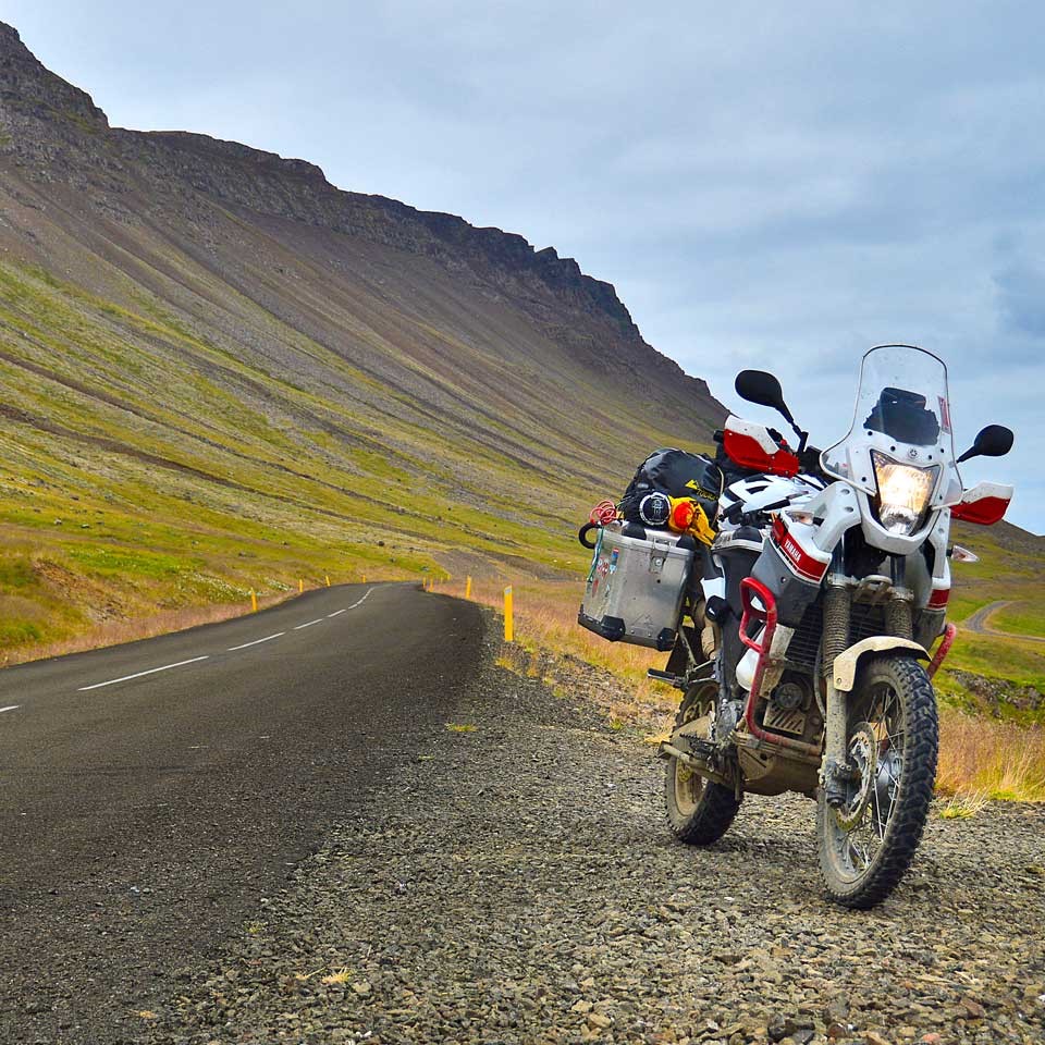 Islanda in moto, un pistone per due